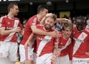 利兹联客场惊险战胜布莱顿，保持不败势头